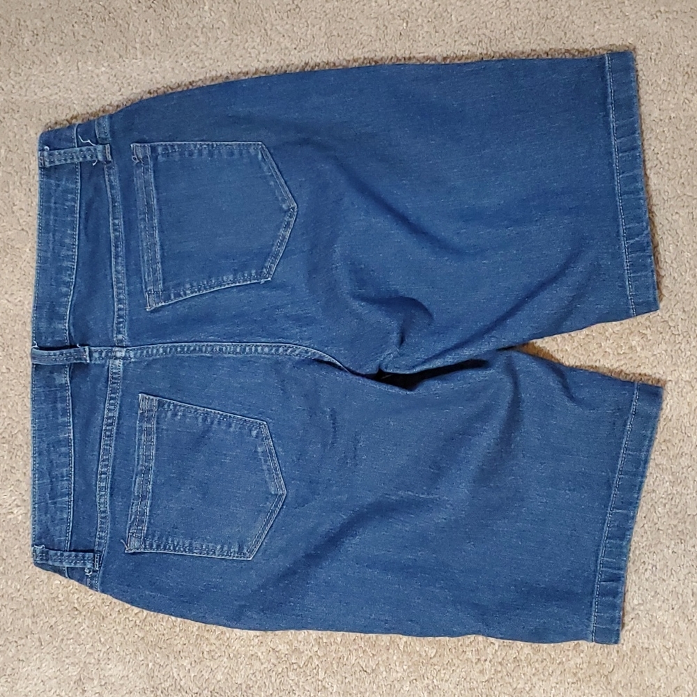 Riders Mid Rise Bermuda Shorts Size 8M Blue Denim - Picture 6 of 8